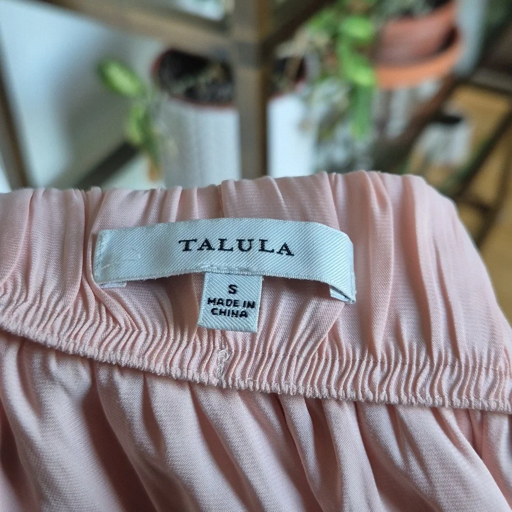 Hi-Lo Skirt in Muted Pink Talula - Picture 2 of 2